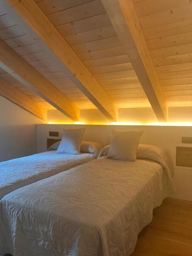 Apartamentos Turisticos: Tu Casa En Sahun Bagian luar foto