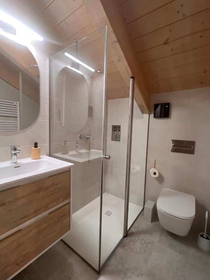 Apartamentos Turisticos: Tu Casa En Sahun Bagian luar foto