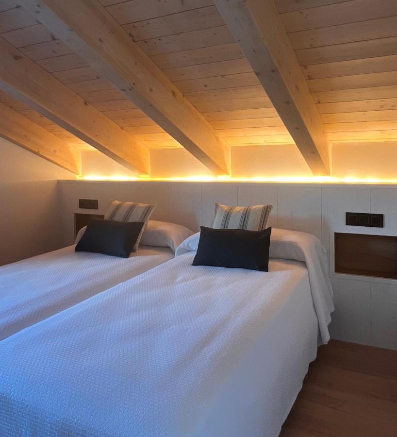 Apartamentos Turisticos: Tu Casa En Sahun Bagian luar foto